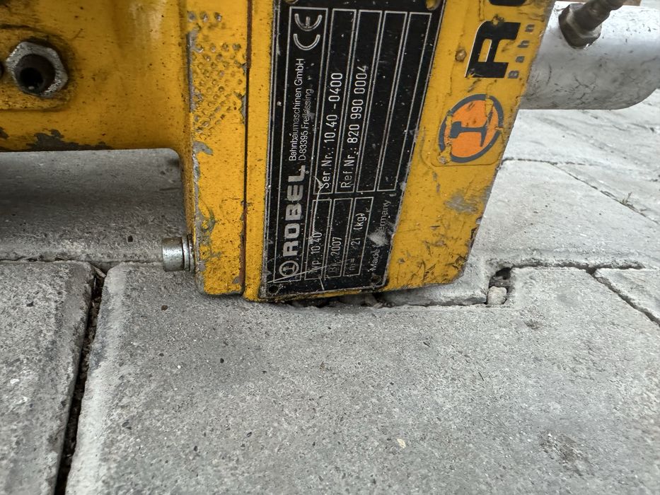 ROBEL RODRILL 10.40 masina gaurit traverse