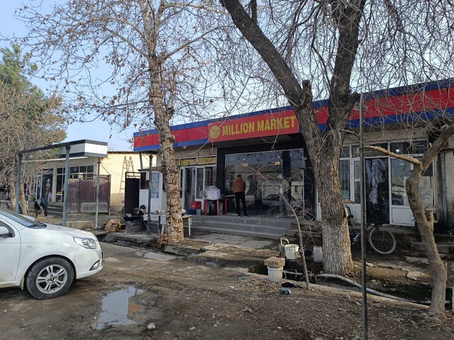 Магазин сотилади Гулистон шахри ориентир Сайхун бозор Махалла кучаси