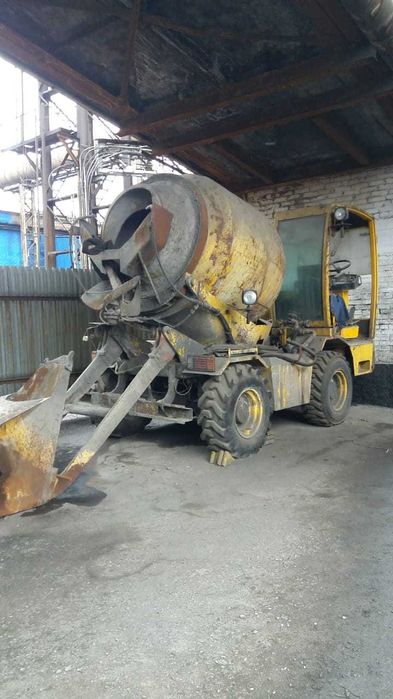Продам автобетоносмеситель с самозагрузкой Davino Ranger 430.5: 5 500 ...