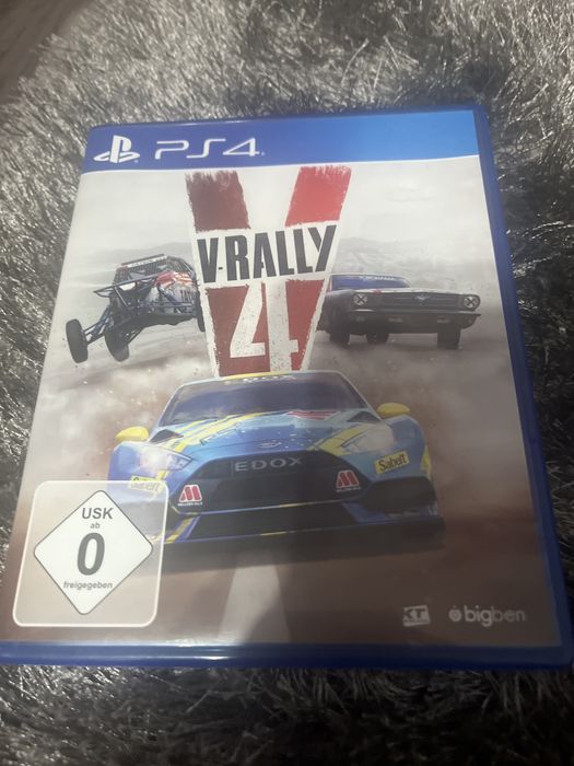 Joc ps4, cu masini ,curse .