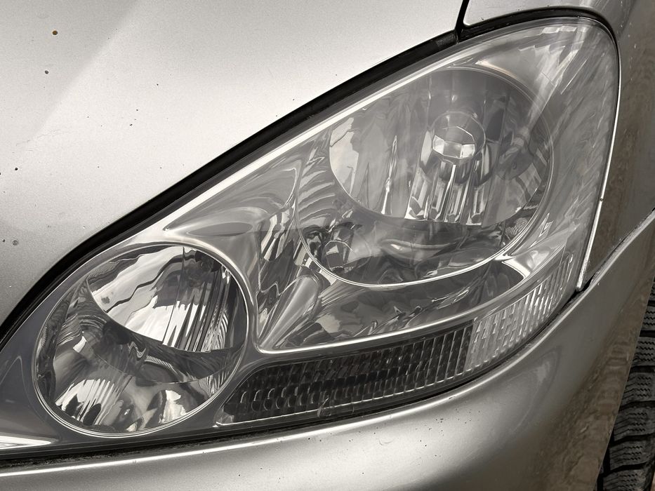 Шлайфане и полиране на фарове