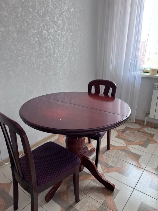 Стол круглый кухонный