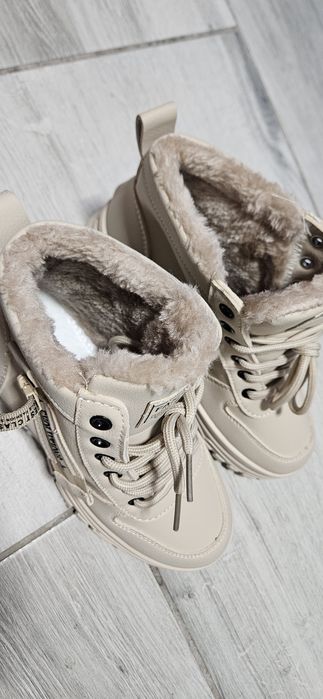 Ghete dama marimea 36 Nou