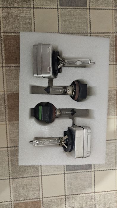 Оригинален ксенон за BMW  + крушки за халогени