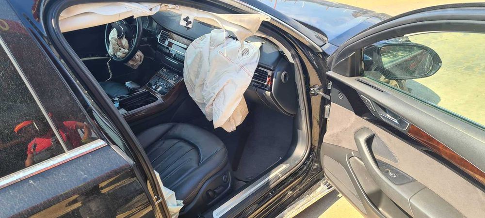 Ауди А8 4.2 дизел 2013г.