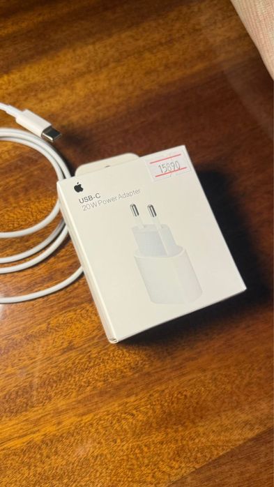 Продам зарядку на айфон