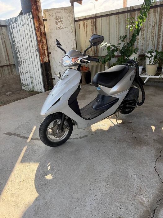 Мопед Honda dio af 57