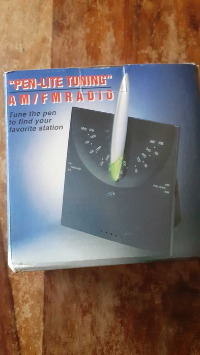 радио AM/FM със светеща ярко стрелка за настройване Италия