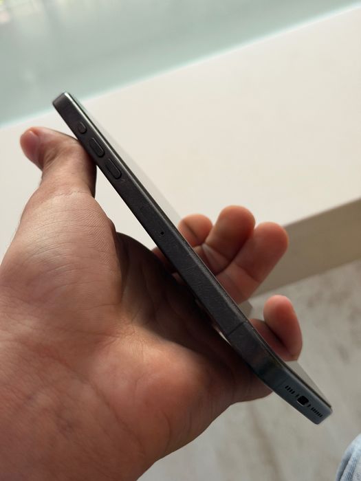 Продавам Iphone 15 pro max 256 GB