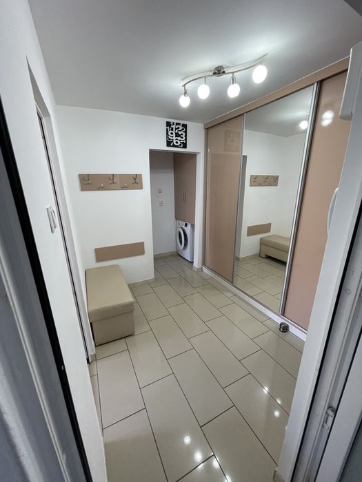 Proprietar - inchiriez ap. 2 camere, decomandat, centrala proprie, AC