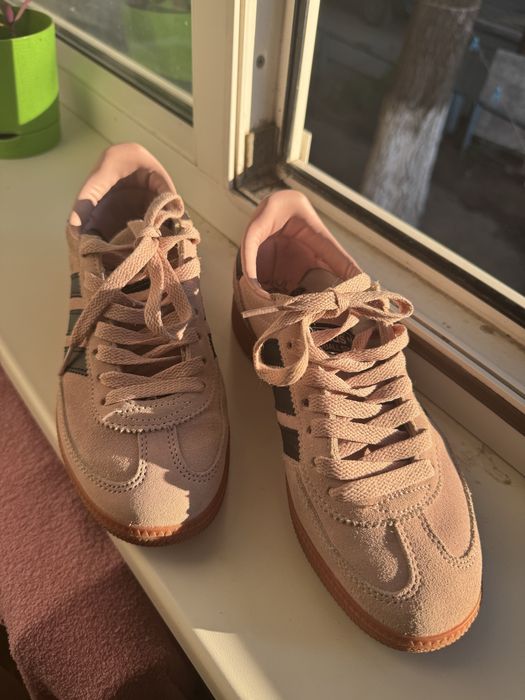 Adidas кроссовки