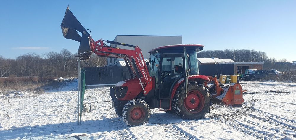 Servicii Deszapezire non stop cu încărcător frontal