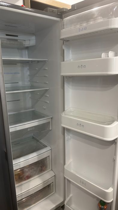LG  холодильник 2 дверный