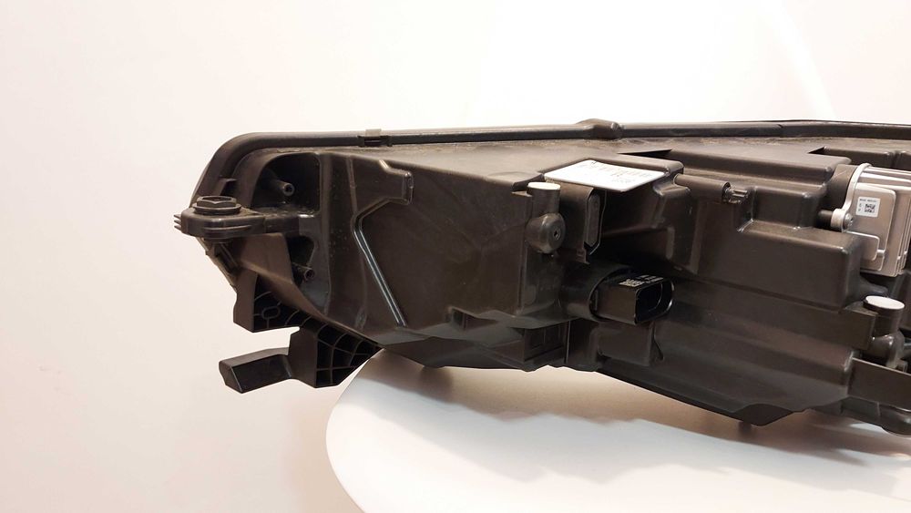 far dreapta skoda octavia 4 LED complet echipat