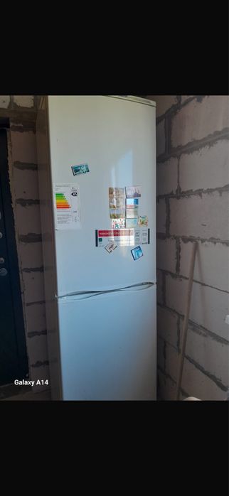 Продам холодильник, велосипеды, дверь