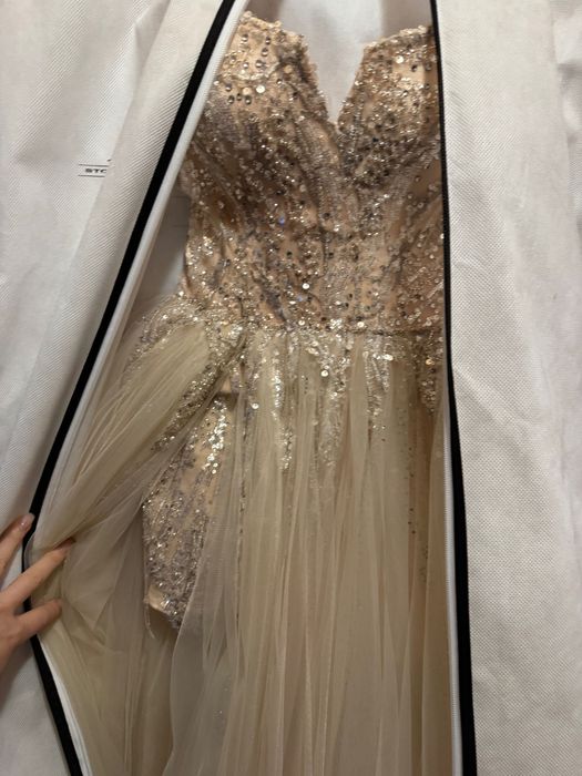 ОФЕРТА !!! Най -ниска цена! Рокля на дизайнера Радичев