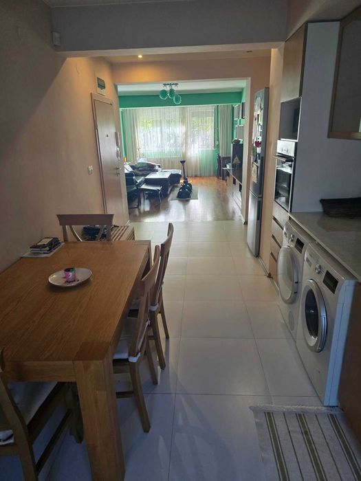 Продава се Тристаен апартамент в София, Гео Милев - 100 кв.м за 3798 €/кв.м - Снимка #8