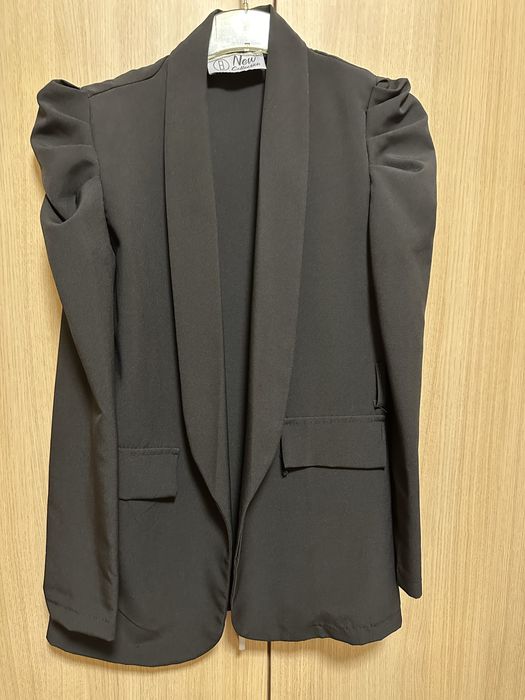 Черно сако стилно