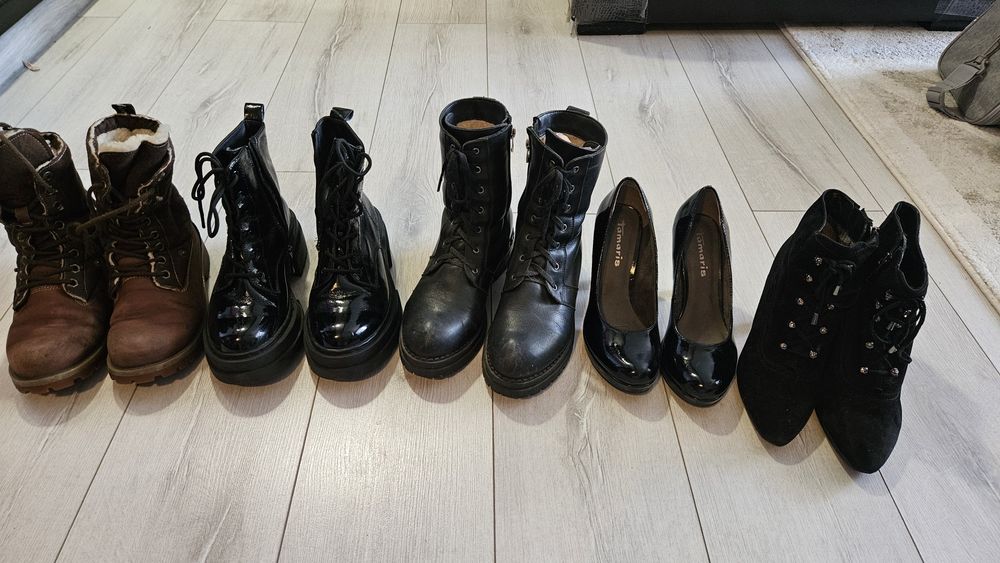 Продам 5 пар женской обуви