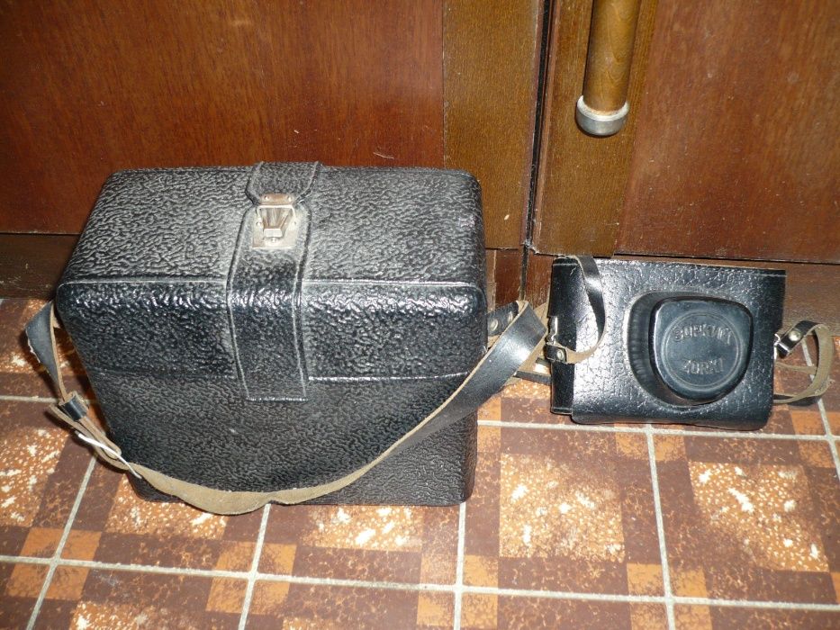 Стар руски фотоапарат Зоркии 4K и кинокамера Quartz 5