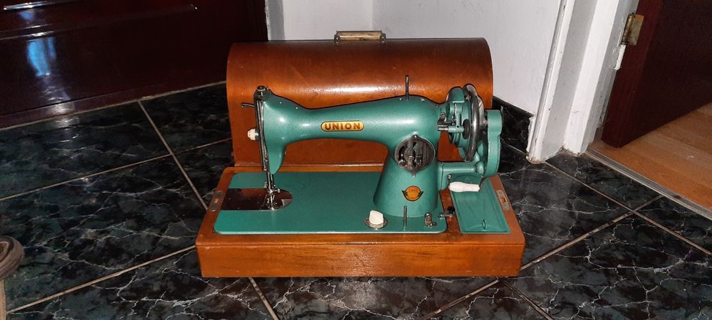 Masina de cusut manuala Union
