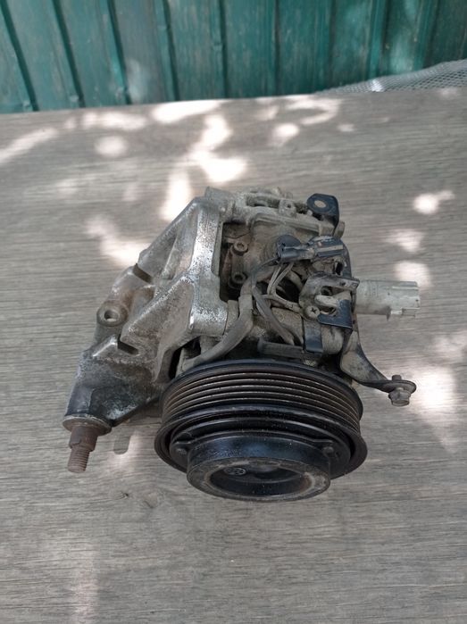 Компрессор кондиционера Subaru Legasi