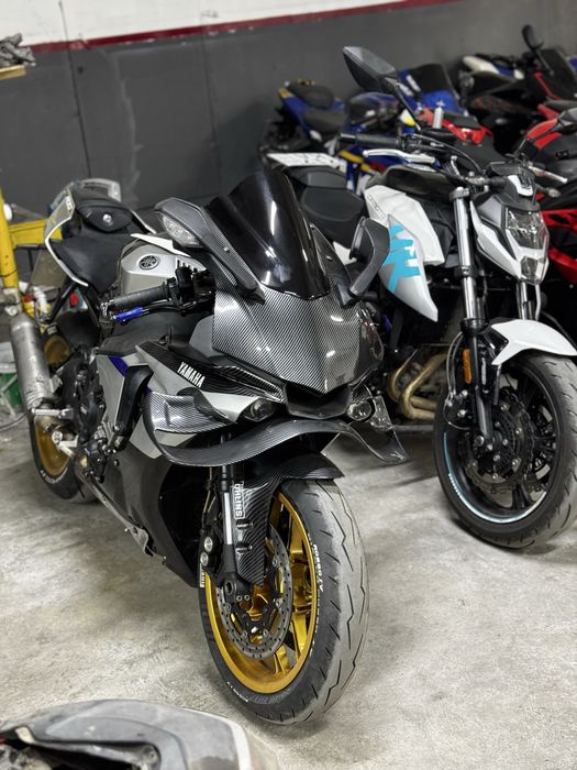 Срочно! Продается YAMAHA R1 2016