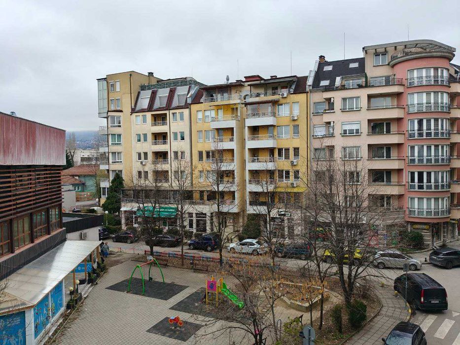 Малко пространство, големи мечти: гарсониера за продажба.