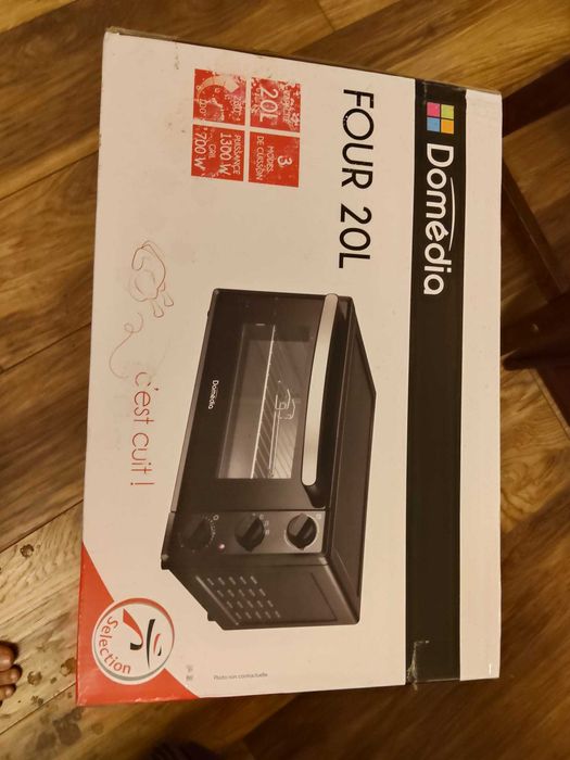Cuptorul electric Domedia 20L NOU