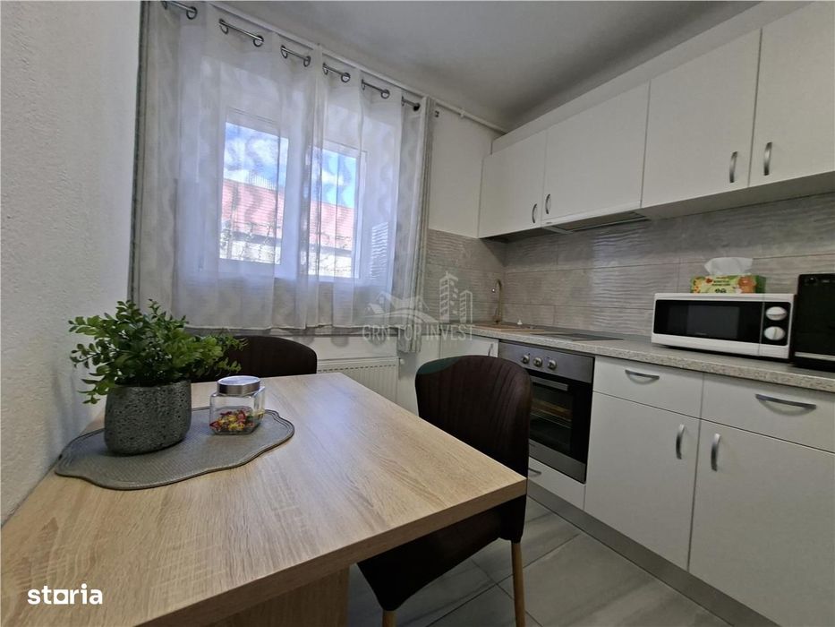 Studio curte proprie 150 mp la casa zona Centrala