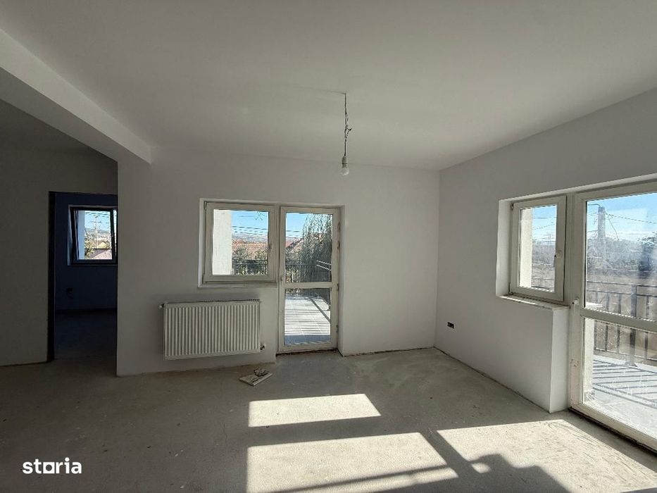 De vanzare Duplex situat in Barabant.