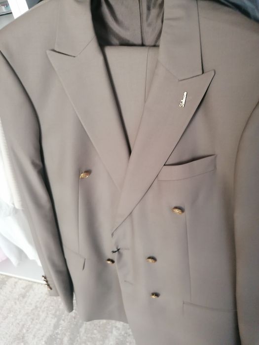 Costum barbati slim fit marimea 58