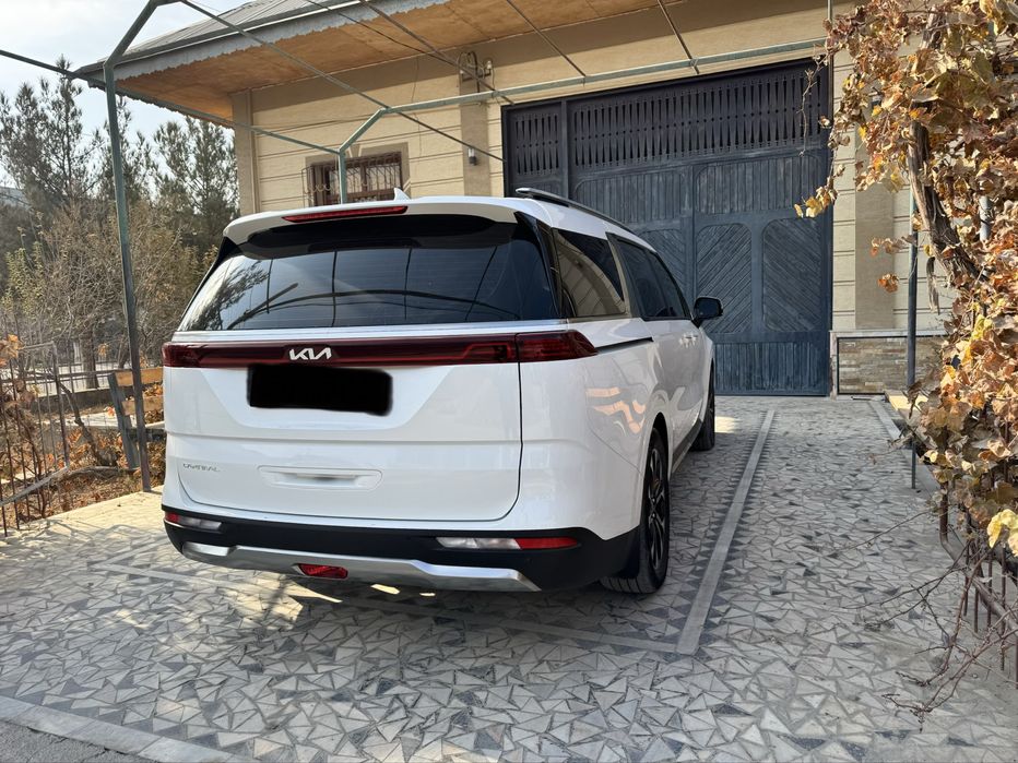 Kia карнивал сотилади