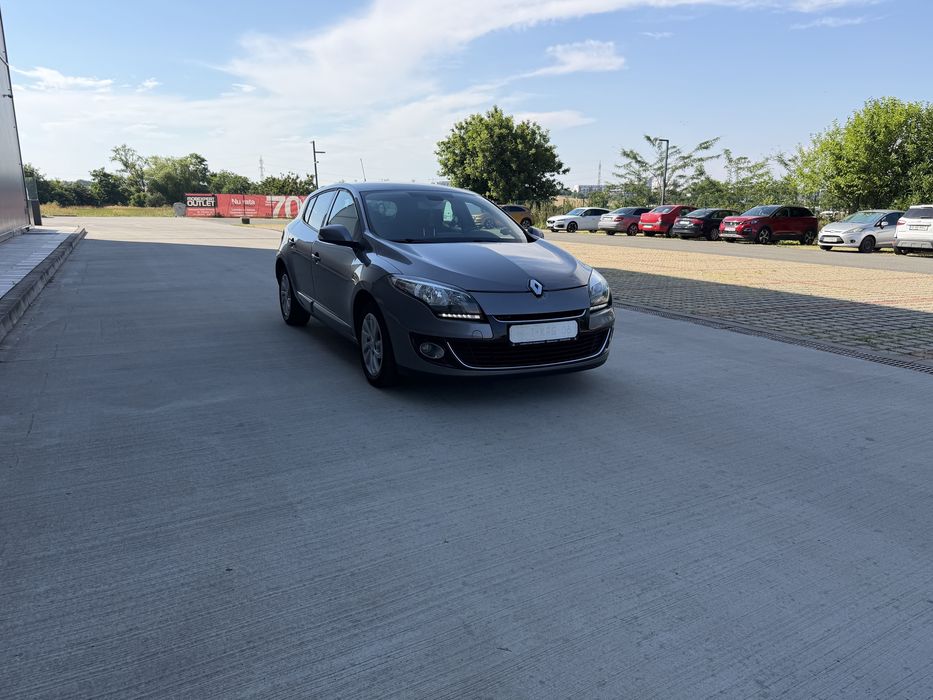 RENAULT Megane