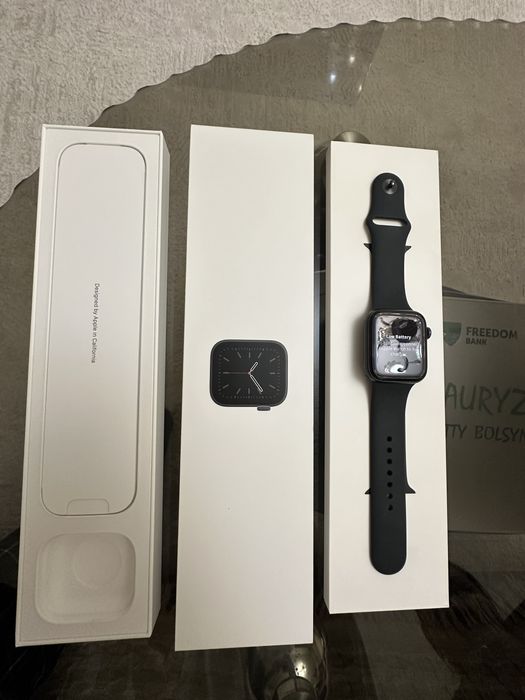 Apple watch series 6 44 mm sp Gray