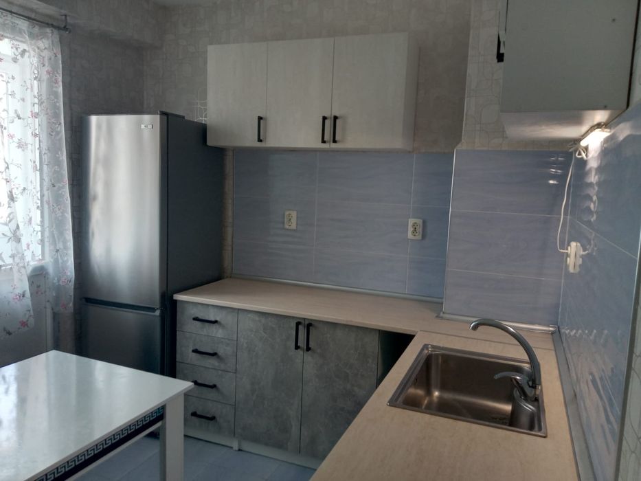 Продава се Четиристаен апартамент в Благоевград, Идеален център - 80 кв.м за 1463 €/кв.м - Снимка #1