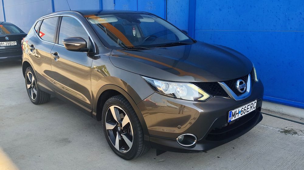 Nissan QASHQAI Diesel**Cutie Automata 2015 Navi/Camera/Panoramic/Keyless