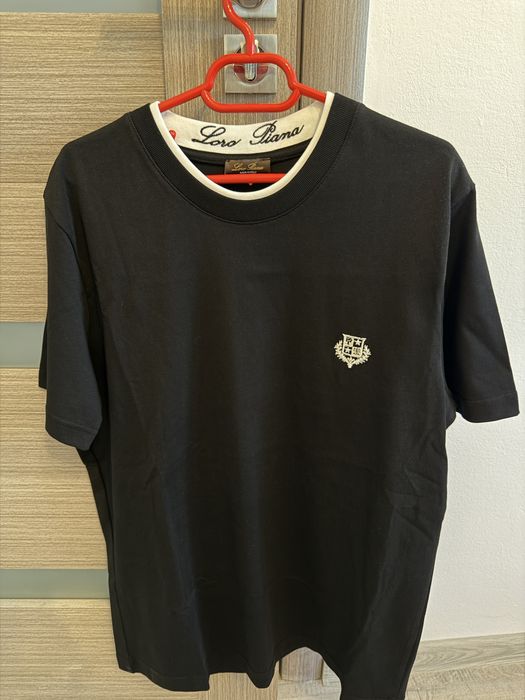 Tricou negru Loro Piana, masura M, logo brodat pe partea din fata, bumbac100%, nou fara eticheta