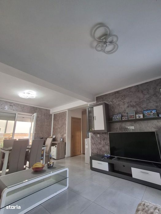 Casă cu 4 camere, curte, mansardă, 2020