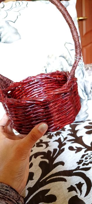 Корзинка плетённая