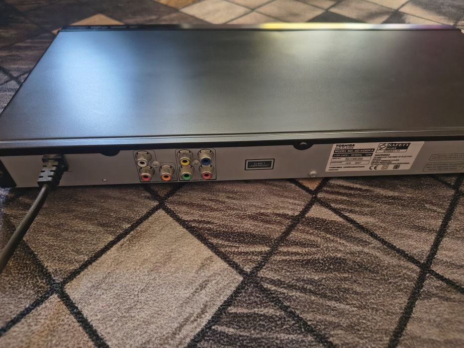 Vând dvd player Thosiba