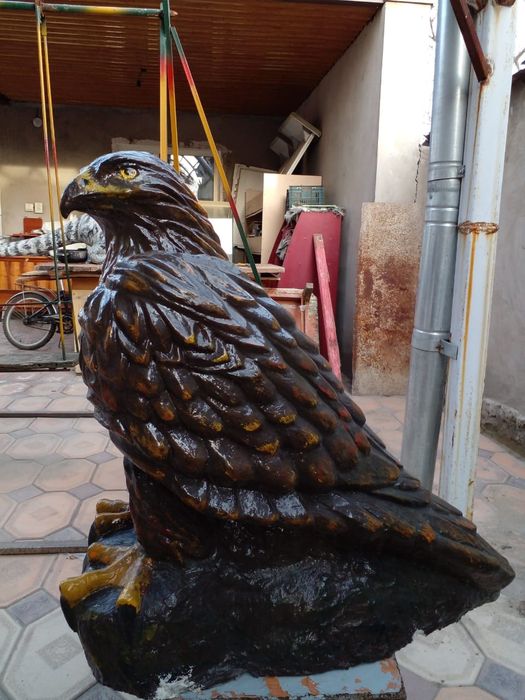 Беркут из бетона