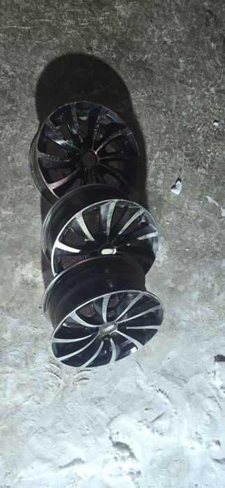 Продаю б/у диски