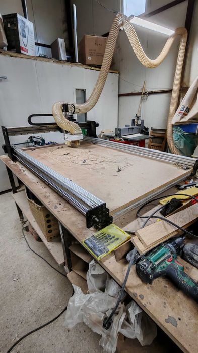 CNC 150/100cm cu spindle(Freza) 2,2kw racire aer folosit 9 luni