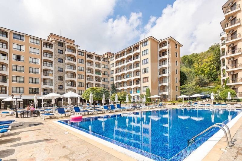 Продава се Двустаен апартамент в к.к. Златни пясъци - 77 кв.м за 975 €/кв.м - Снимка #6