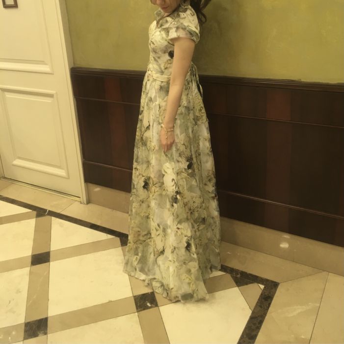 шикарное платье, тренч в подарок