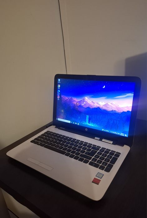 HP Notebook i5 7200U, 8 GB RAM, 1 TB HDD