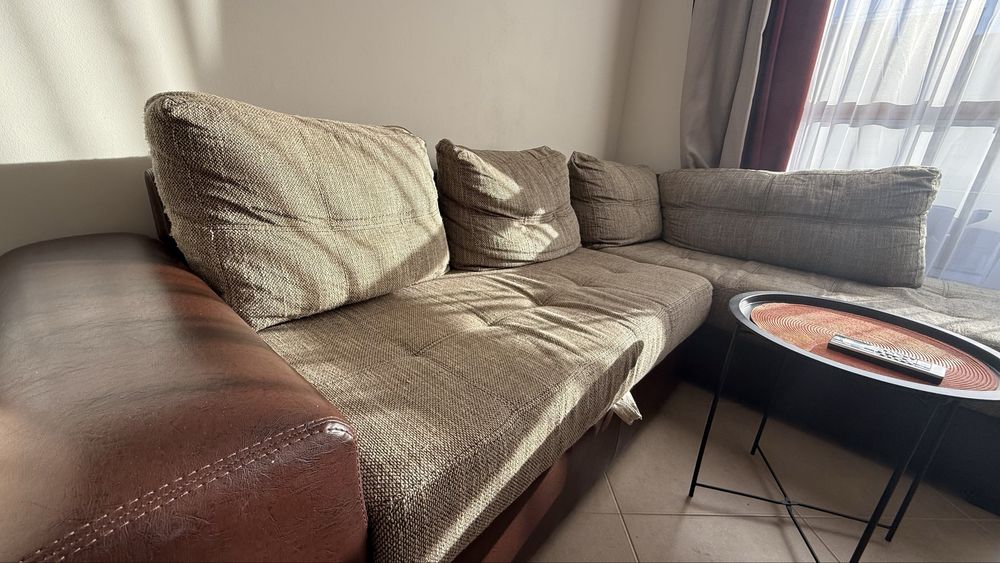 Диван, маса, 4 стола