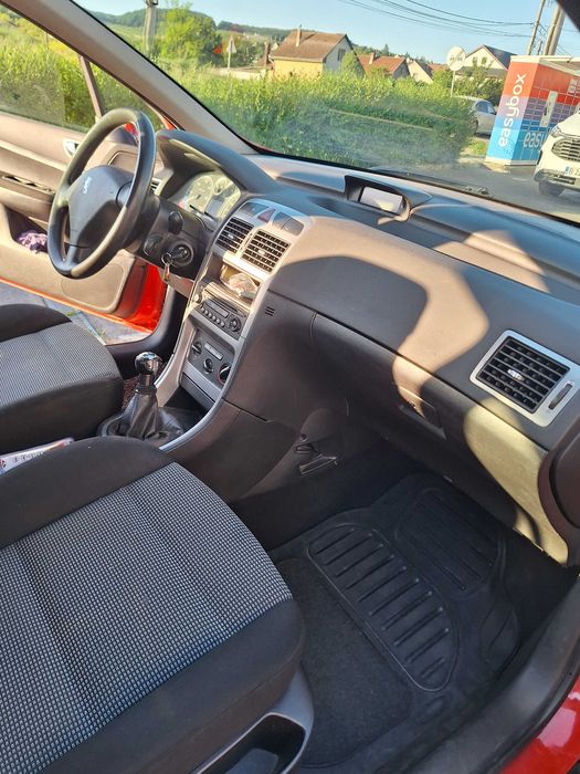 Autoturism PEUGEOT 307