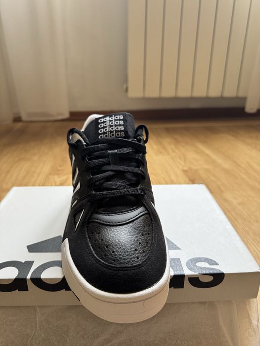 Кроссовки Adidas midcity low shoes